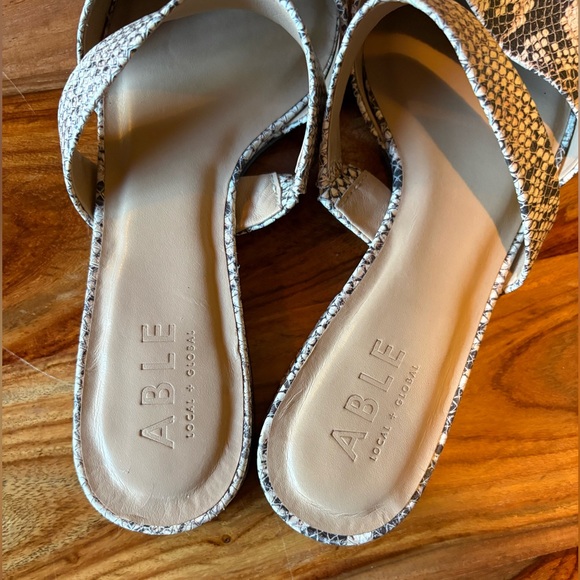 EUC ABLE pointed leather snakeskin mules - Picture 4 of 7